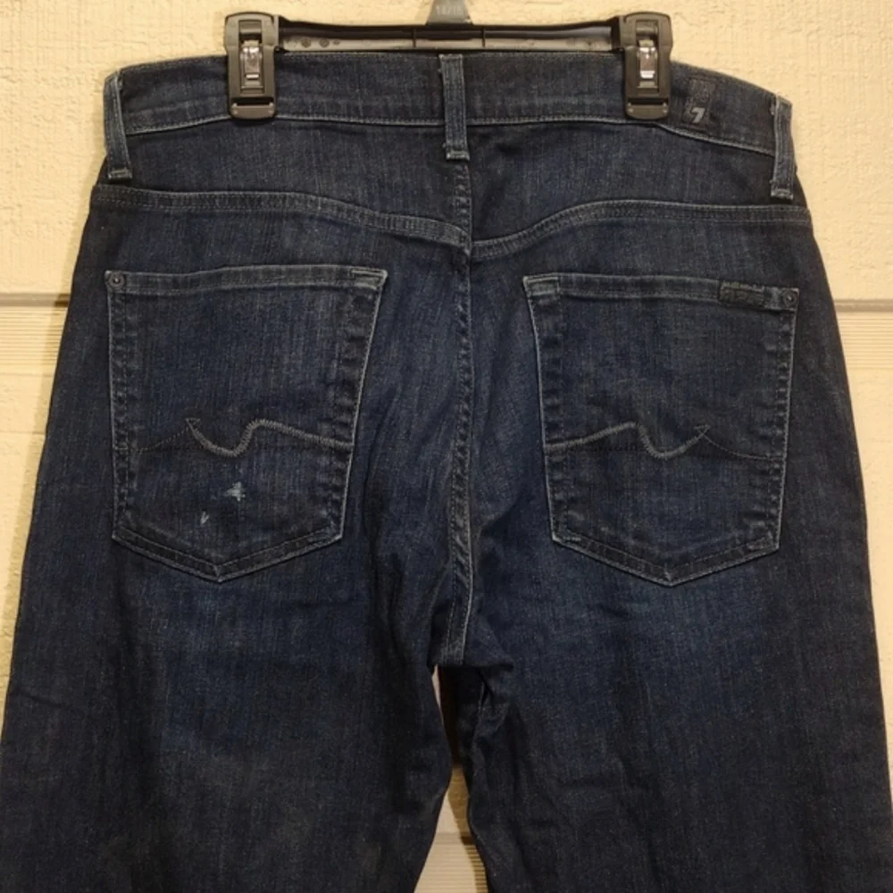 31/32.5 inseam 7FAM Carsen Jeans
